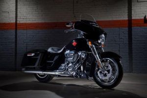 Harley Davidson Touring Electra Glide Ultra Classic 2016 Ficha Técnica y Precio